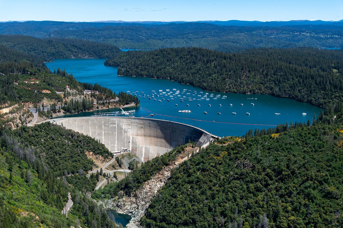 #DYK lakes can be a critical part of CA's flood management system? That’s why we draw down <a href="/BullardsBar/">Bullards Bar</a> each fall to create space for winter storms that could otherwise overwhelm rivers. Learn more about our work to reduce #CAflood risk in <a href="/YubaCounty/">Yuba County</a>: bit.ly/yuba-floodmgmt
