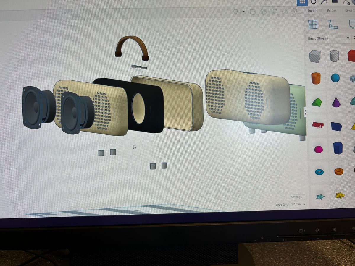 Amazing work today by our A-level Product design students. Virtual 3D modelling and adapting designs all done with a few clicks! <a href="/Outwood_Valley/">Outwood Academy Valley</a> <a href="/p16outwood/">Outwood Post 16 Centre Worksop</a>. #DT #CAD #Skills
