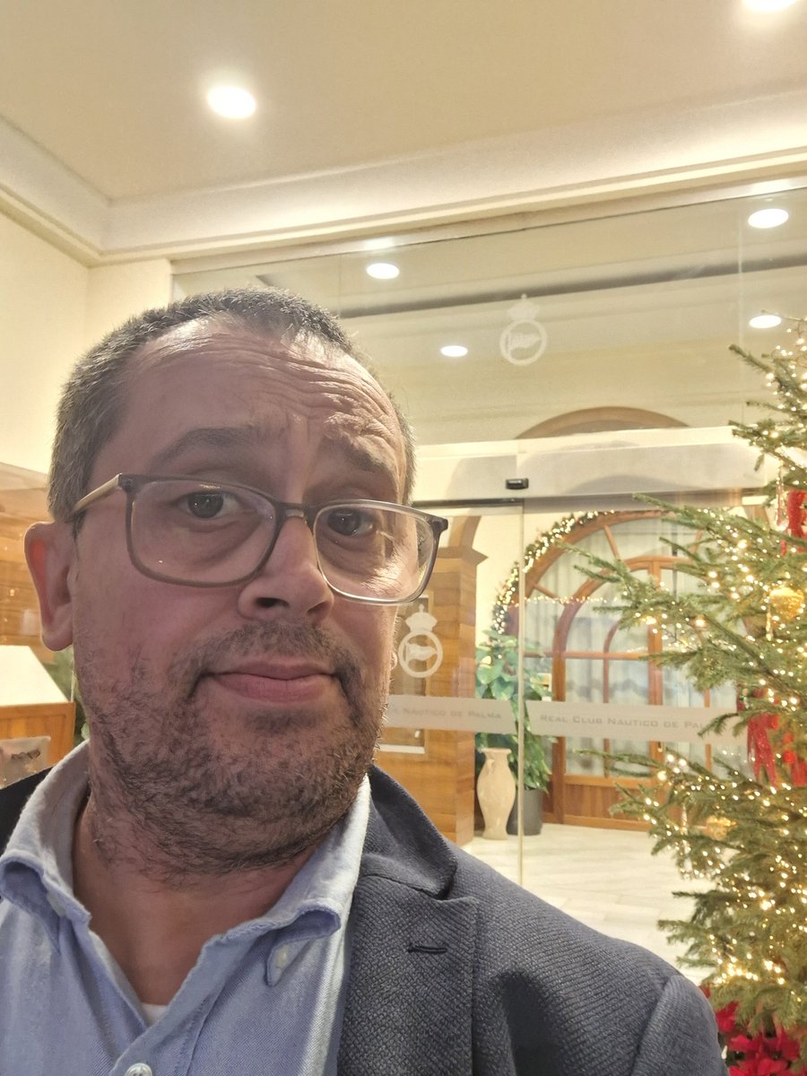 Thonycerda's tweet photo. Sobrevisquent al Dinar de Nadal. #Fmsb #BonNadal #DinarDeNadal #Rcnp https://t.co/bOErnnfNJt