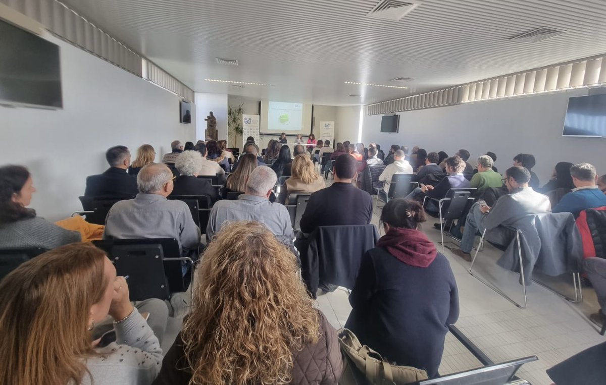 mccamposacunha's tweet photo. #LlenazoAbsoluto en la @DipuHU para hablar de #PlanesAntifraude en la gestión de los #FNGEU 🇪🇺 con un enfoque amplio, apostando por los sistemas de integridad para todo y para todos, siguiendo las buenas prácticas de #Compliance https://t.co/e6QOlH3Sp9