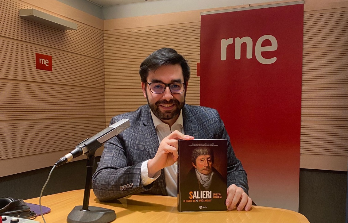 Salieri y Mozart en <a href="/RNESextoContine/">SextoContinente</a> de @ee_rne con <a href="/MonsalveErnesto/">Ernesto Monsalve</a> <a href="/EdicionesRialp/">Rialp 📚</a> <a href="/Joliaga/">Javier Oliaga</a>  <a href="/Todoliteratura/">Todoliteratura</a>  5 libros sobre Mozart con <a href="/miguelangederus/">Miguel Ángel de Rus</a> y Stendhal <a href="/MAREditor/">MAREditor</a> Teatro <a href="/Olgaminguez/">Olga Mínguez Pastor</a> en <a href="/IrreverentesEd/">IrreverentesEditor</a> Ignacio Gómez de Liaño <a href="/LibrosdelInnomb/">Libros del Innombrable</a>  miguelangelderus.es/salieri-el-hom…