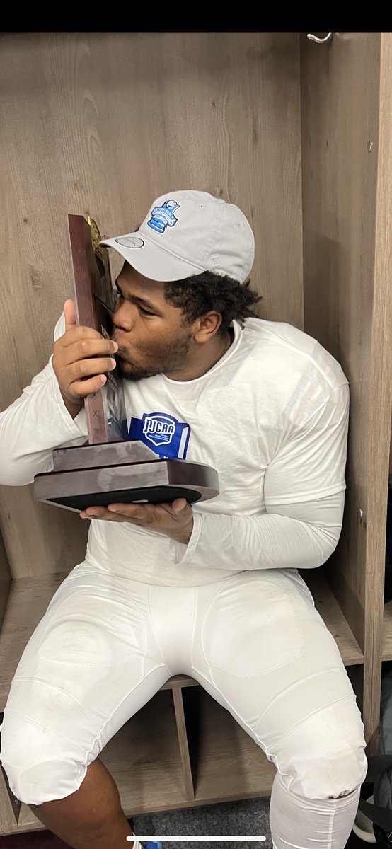 So telling me I have 4 years and red shirt
They tripped the show is just getting started💍💍 where’s home??!!?