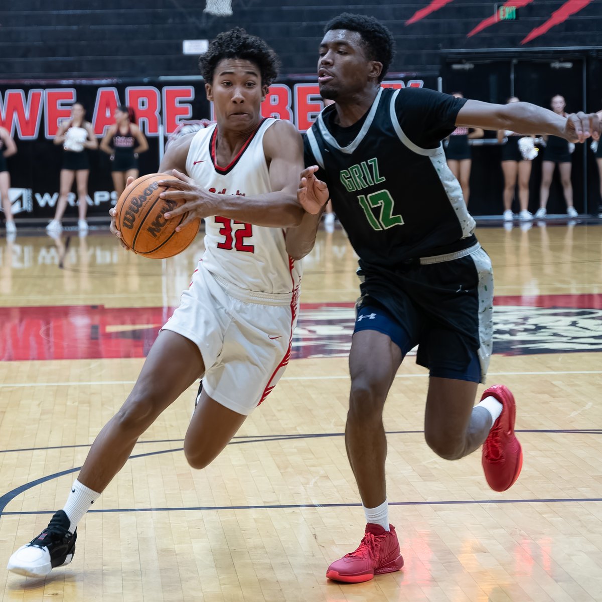 ThePicture_Lady's tweet photo. π Pics from Varsity Thunder Ridge CO vs @LibertyLionsMBB game are available for complimentary download! πΈ
π Join us tonight as @LibertyLionsHS hosts Maryvale and letβs cheer on the Lions! π¦π₯
https://t.co/UEHuLUIkzt
#WeAreLiberty #Toughness #CultureWins #PictureLady https://t.co/eRvaSO8YKO