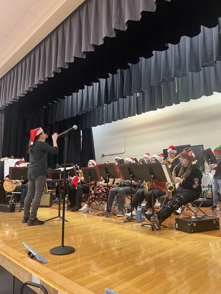 Halie Carden (@musicwithmissc) on Twitter photo CFJ Students are being treated to a Jazz Band concert during lunch today! We are lucky enough to have the high school students down to play today, they even stopped in to show off their instruments during my Kindergarteners music class 🎶🧡<a href="/JonMichaelShea1/">Jon-Michael Shea</a> <a href="/UECSDTigers/">UECSD Tigers</a> CFJ Students are being treated to a Jazz Band concert during lunch today! We are lucky enough to have the high school students down to play today, they even stopped in to show off their instruments during my Kindergarteners music class 🎶🧡<a href="/JonMichaelShea1/">Jon-Michael Shea</a> <a href="/UECSDTigers/">UECSD Tigers</a>