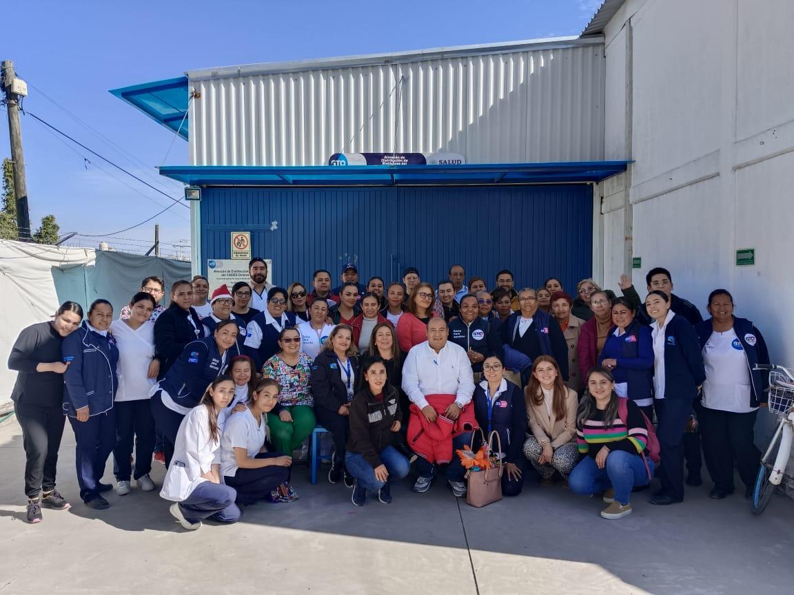 sntsa_37's tweet photo. El equipo de CAISES Dolores Hidalgo celebró con alegría y compañerismo el espíritu navideño, compartiendo momentos de unión y fortaleciendo el trabajo en equipo.

#NuevaCulturaLaboral
#UnidadLaboral https://t.co/GpSbiRXVpW