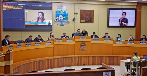 fronteira_livre's tweet image. POLÍTICA I Sessão extraordinária será discutida a redação final da Lei orçamentária anual. #politica #vereadores #sessao #extraaordinaria #ordinaria #emenda #foz fronteiralivre.com.br/sociedade/ibge…