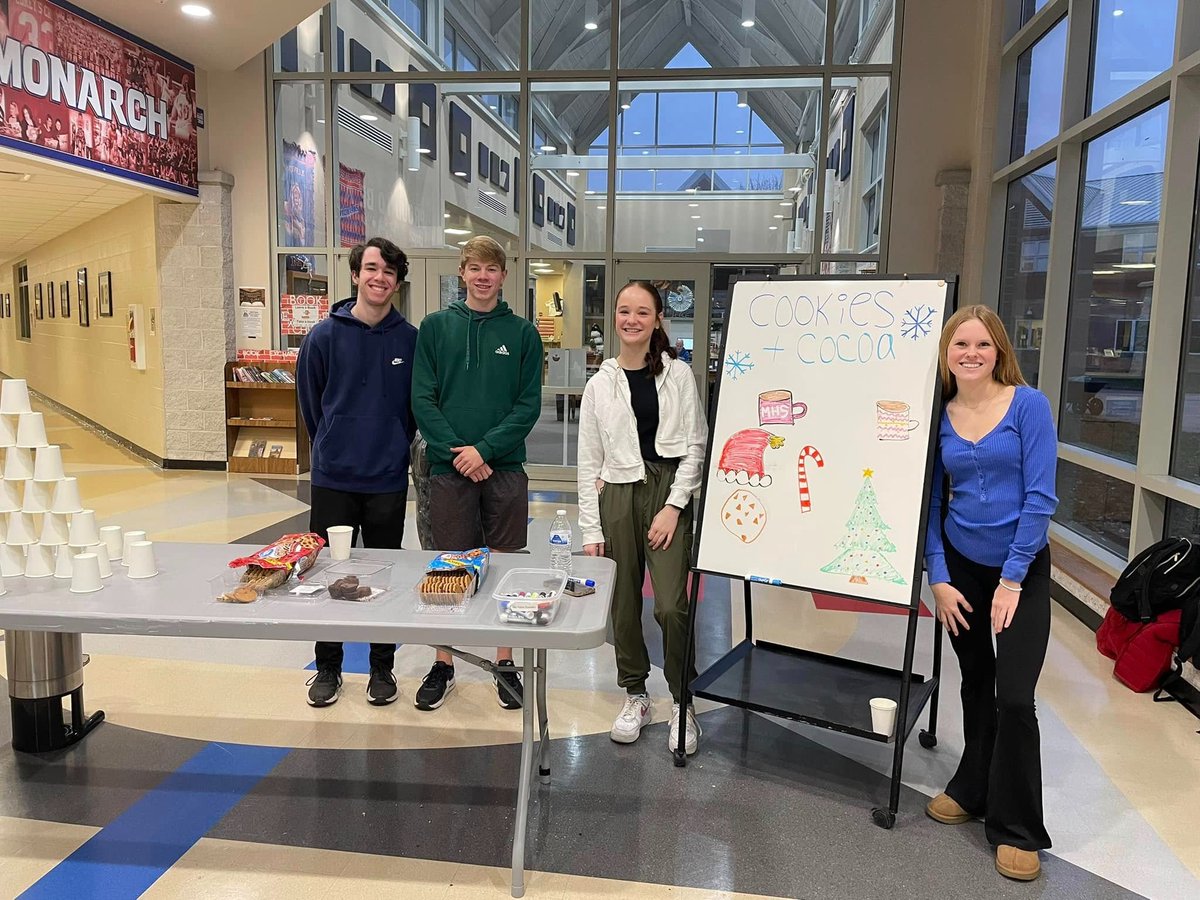 MarysvilleEVSD's tweet photo. Thank you, MHS Student Council, for spreading holiday cheer with cookies and hot cocoa today! πͺβ
#PTBM #MEVSD https://t.co/KFhdqRf2IB