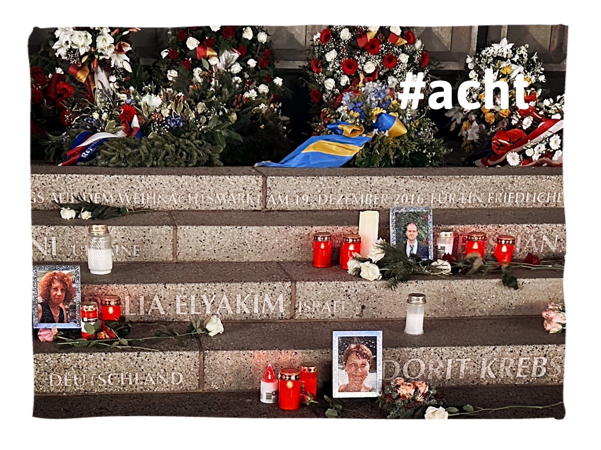 Ein Team von uns ist auch heute Abend hier, um das Gedenken zu begleiten. #einsatzNFS #mehralsWorte ^mü