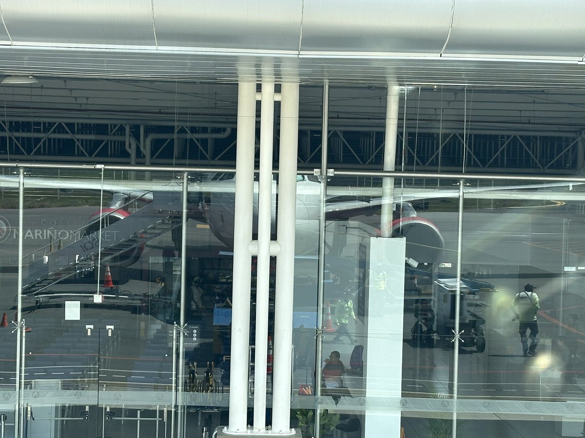 Y porque ustedes lo han pedido! Mi itinerario de hoy BOG-PASTO-CALI-PASTO-BOG Vuelos 9401, 9294, 9295, 8598! 👩🏻‍✈️✈️🙏🏼🥳 <a href="/avianca/">avianca</a>