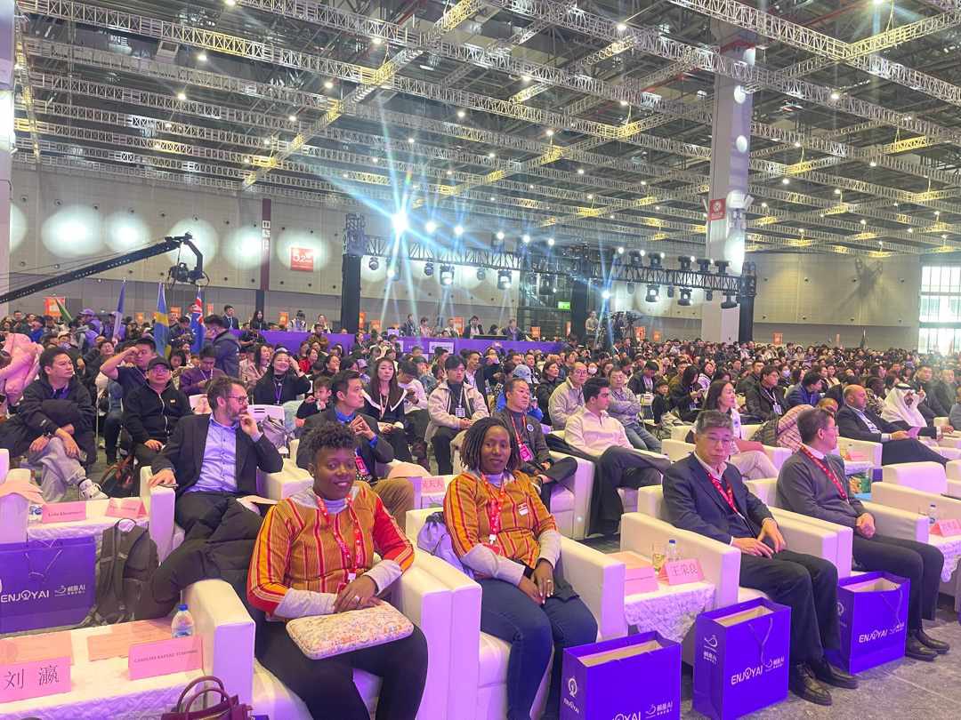 YoungEngneersUG's tweet image. UGANDAN CHILDREN CROWNED CHAMPIONS AT THE ENJOYAI 2024 GLOBAL FINAL IN CHINA
Kampala, Uganda - December 18th, 2024: Ugandan teenagers from the African School of Innovations Science and Technology, the organization that runs the Young Engineers STEM program in Uganda have…