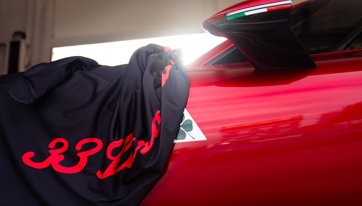 alfa_romeo's tweet photo. On December 17, history came full circle: the first #AlfaRomeo33Stradale started its journey to its owner, 58 years to the day after the original was born. A dream reborn, a legend reimagined. https://t.co/rOw7w4fp52
#AlfaRomeo https://t.co/Qgs2ltnLbL