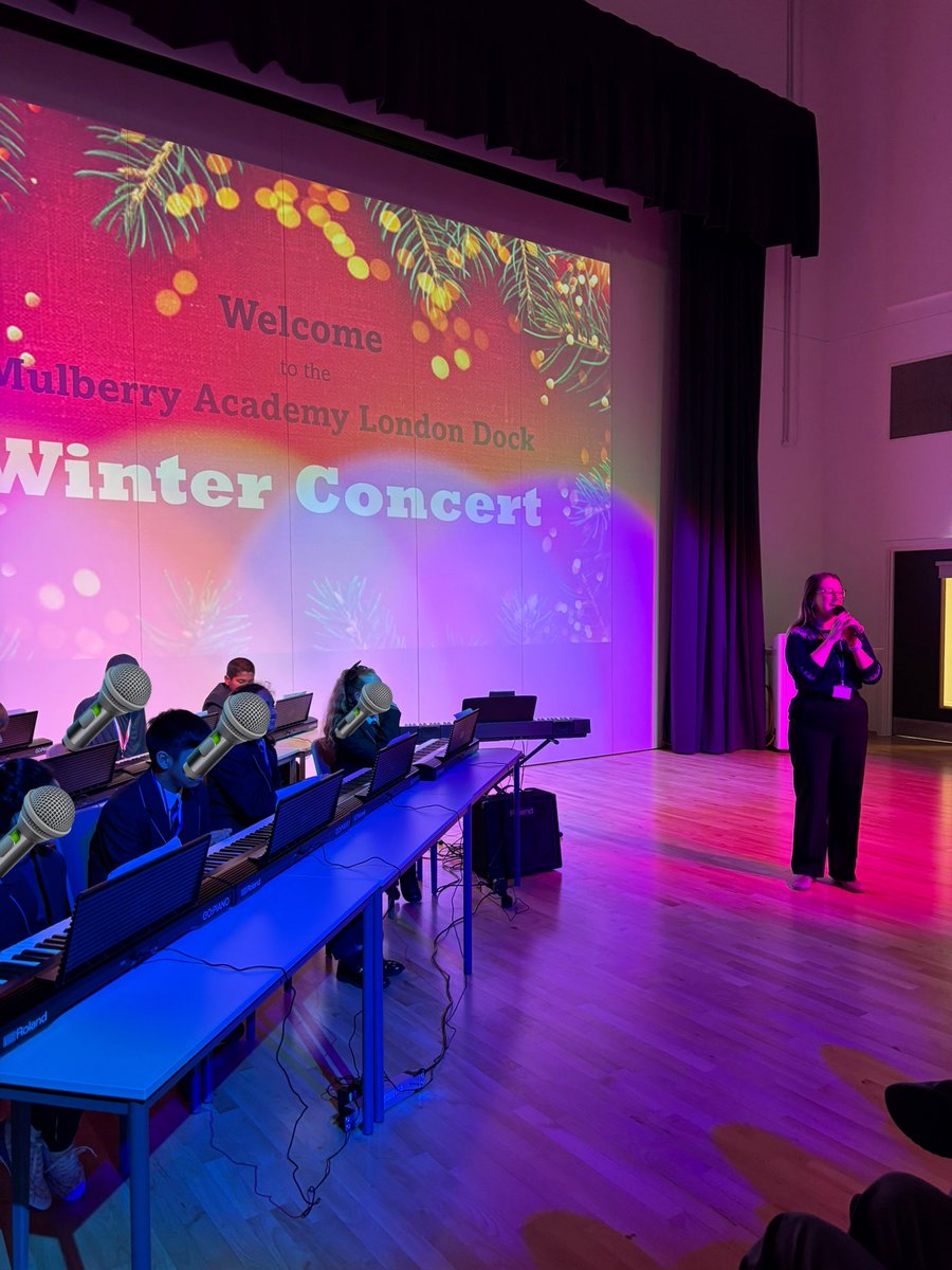 Our first Beautiful Work Exhibit and Winter Concert this afternoon. Every students’ art project was lit up and on show for families to see alongside examples of work from other subjects and live PE demonstrations. Topped off by some excellent performances. 🎉