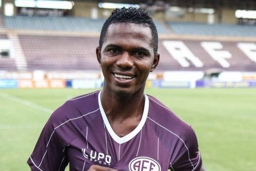 NOTICIA!!!

Despues de 9 años regresa a <a href="/ClubMushucRuna1/">Mushuc Runa Sporting Club</a> CARLOS OREJUELA volante de 31 años

Trayectoria:
- Olmedo 🇪🇨
- Espoli 🇪🇨
- Mushuc Runa 🇪🇨
- Emelec 🇪🇨
- Orense 🇪🇨
- Dep. Cuenca 🇪🇨
- Ferroviaria 🇧🇷
- Chapecoense 🇧🇷
- Azuriz🇧🇷
- Vargas Torres🇪🇨