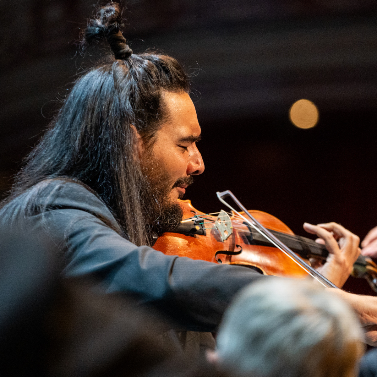 BBC NOW (@bbcnow) on Twitter photo Relax this #Christmas evening with a <a href="/BBCRadio3/">BBC Radio 3</a> broadcast of #BBCProms!❄️
Enjoy stunning performances of #Bacewicz, #Tchaikovsky, and #Prokofiev, conducted by Jaime Martín, with soloist Nemanja Radulović.🎻
bbc.co.uk/programmes/m00… Relax this #Christmas evening with a <a href="/BBCRadio3/">BBC Radio 3</a> broadcast of #BBCProms!❄️
Enjoy stunning performances of #Bacewicz, #Tchaikovsky, and #Prokofiev, conducted by Jaime Martín, with soloist Nemanja Radulović.🎻
bbc.co.uk/programmes/m00…