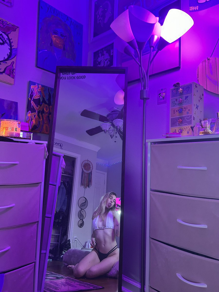 killanova7's tweet image. Going LIVE on chaturbate Cum &amp;amp; find me!! @ killanova ;)