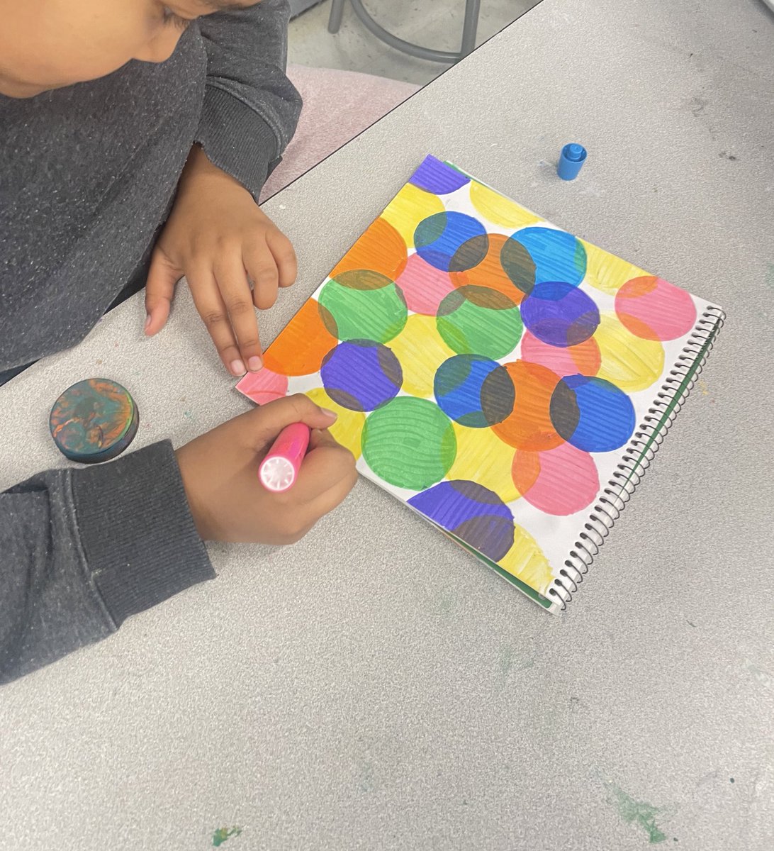 happy artists doing all the Art things! <a href="/RandolphStars/">Randolph ES</a> 🥹 👏🏻