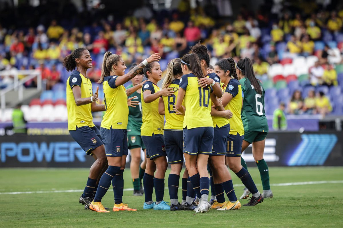 Futb_FemeninoEc's tweet photo. ¡LA COPA AMÉRICA VUELVE A ECUADOR DESPUÉS DE UNA DÉCADA!
El torneo continental ha definido los siguientes grupos con #LaTri como cabeza de serie.
A continuación, compartimos los grupos sorteados de #ConmebolCopaAmerica🏆:
Grupo A:
🇪🇨
🇦🇷
🇨🇱
🇺🇾
🇵🇪
Grupo B:
🇧🇷
🇨🇴
🇵🇾
🇻🇪
🇧🇴 https://t.co/RQ3GIWZXrK