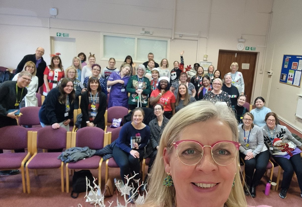 Ruth Hulbert 💜 tweet media