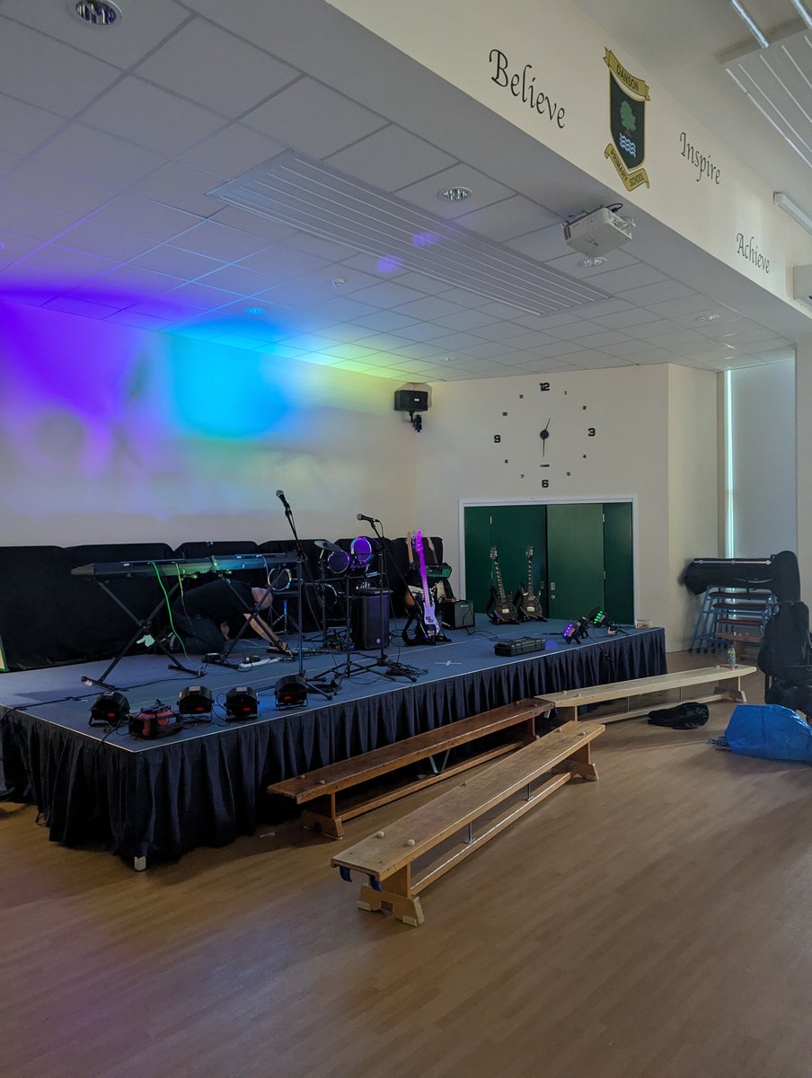 Danson Primary School tweet media