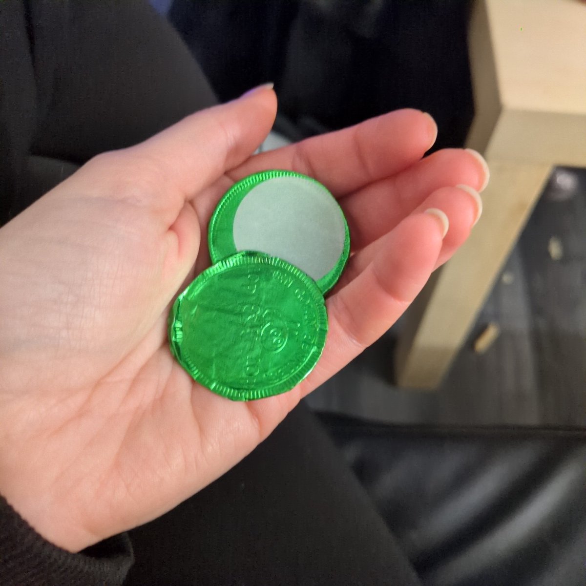 Rizzleyy's tweet photo. My daughter just handed me a couple of chocolate coins and said it's "girl dinner" hahahaha

(I say it sarcastically a fair bit and she's obv picked up on it 😭) https://t.co/GFF9TBobLy