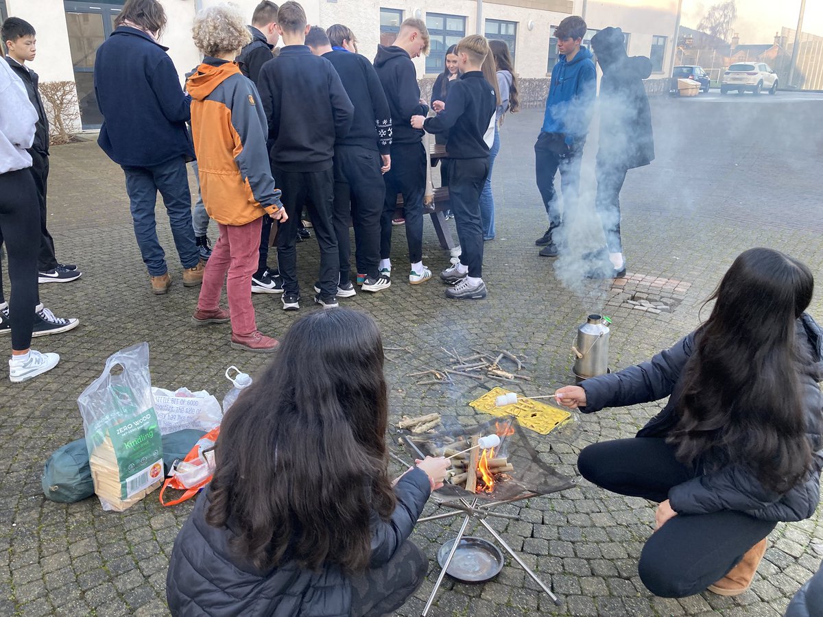 MillburnScience tweet media