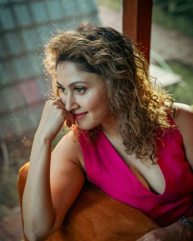 GfLhPYUWEAAGZJC?format=jpg&name=900x900