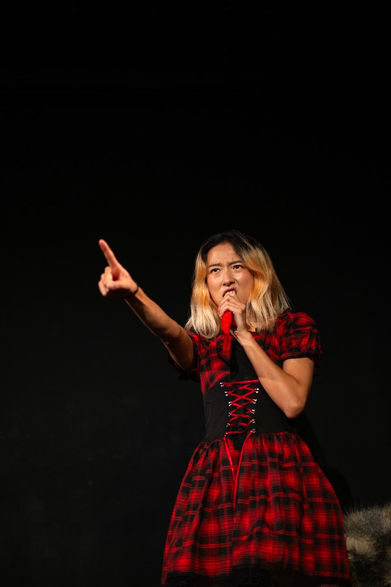 esalangates's tweet photo. We toured this show round a bunch of theatres throughout 2024, including Brighton and Camden Fringe. So proud of Moon and this wild, honest, totally unique little show 🌙

📸 by Henry Roberts Photography at @CamdenPT https://t.co/qglXEQ5oVl