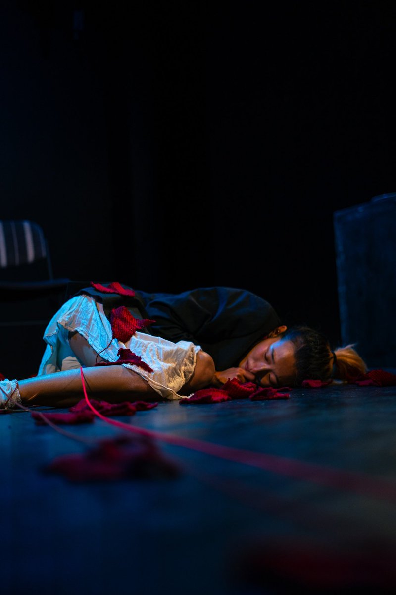 esalangates's tweet photo. We toured this show round a bunch of theatres throughout 2024, including Brighton and Camden Fringe. So proud of Moon and this wild, honest, totally unique little show 🌙

📸 by Henry Roberts Photography at @CamdenPT https://t.co/qglXEQ5oVl