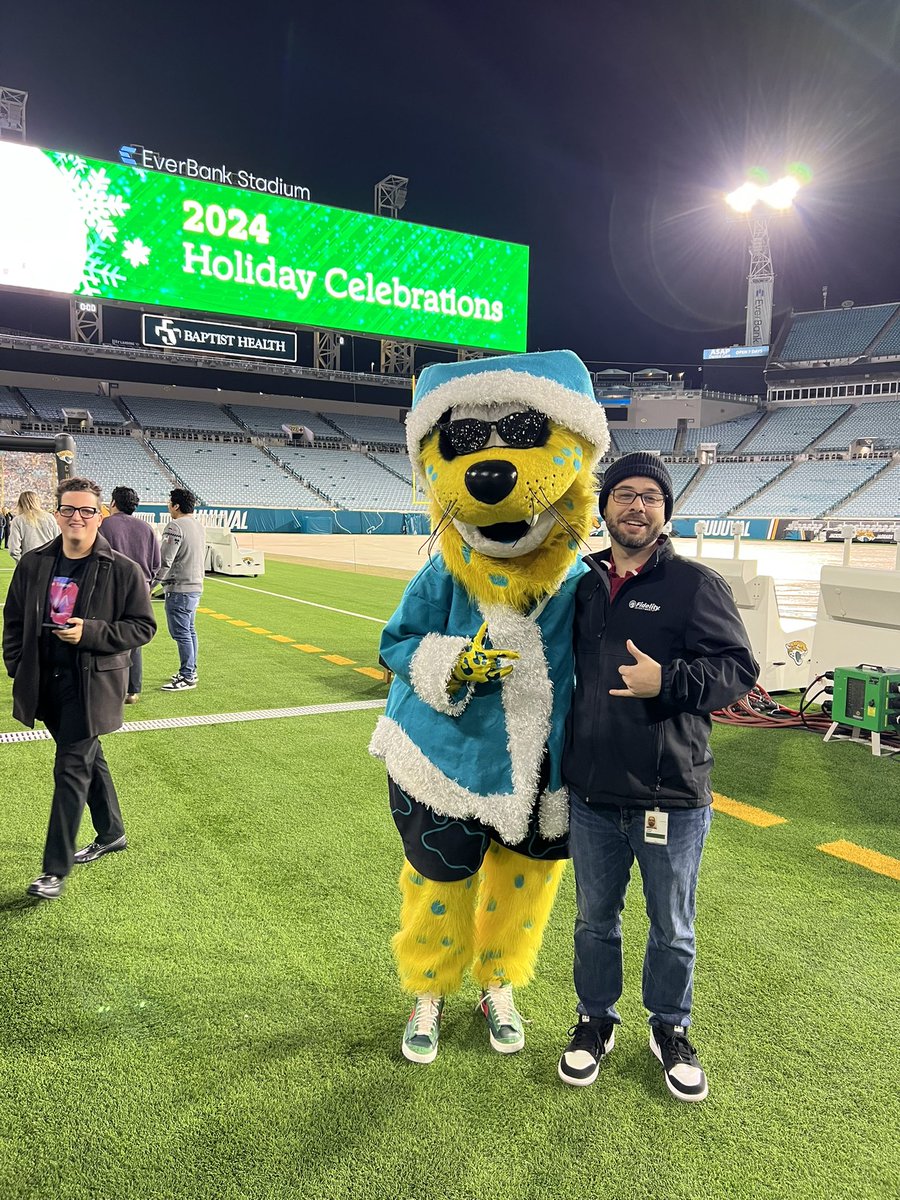 LemkeJesse's tweet photo. No big deal, but hung out with Jaxson Da Ville during our Christmas party https://t.co/aKQt3IkJT1