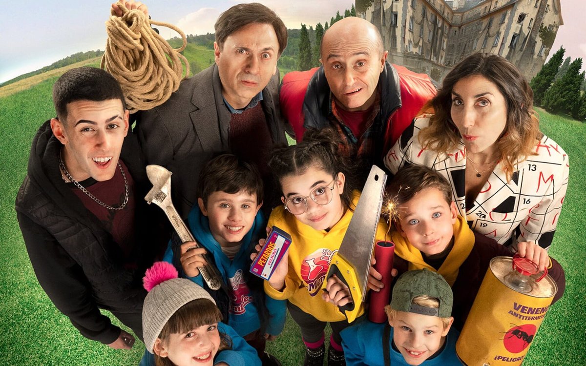 .<a href="/La1_tve/">La 1</a> estrena el 25 de diciembre 'El Hotel de los líos. García y García 2', película protagonizada por José Mota (<a href="/JoseMotatv/">Jose Mota</a>) y Pepe Viyuela

El especial navideño de <a href="/LaRevuelta_TVE/">La Revuelta</a> se suspende por respeto a Raphael, al que deseamos una pronta recuperación