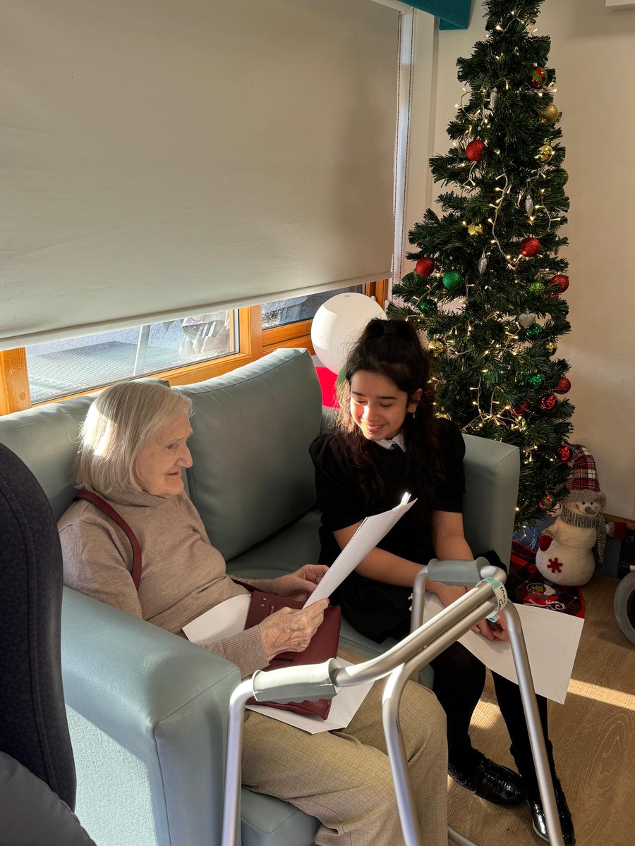 Park Mains English Department tweet media