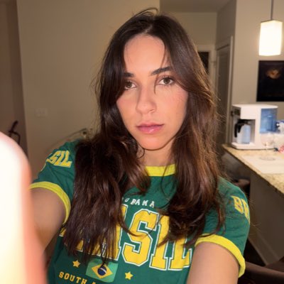 GearaAndrea's tweet photo. #NewProfilePic https://t.co/Z609IH108L