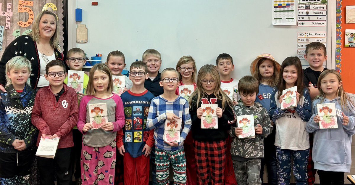 Gooney Bird Day! Always one of my favorites. They loved reading this @LoisLowryWriter story and getting inspired to write their own absolutely true stories! <a href="/ShellCreekVikes/">LCS Shell Creek Elementary</a> #lakeviewvikes