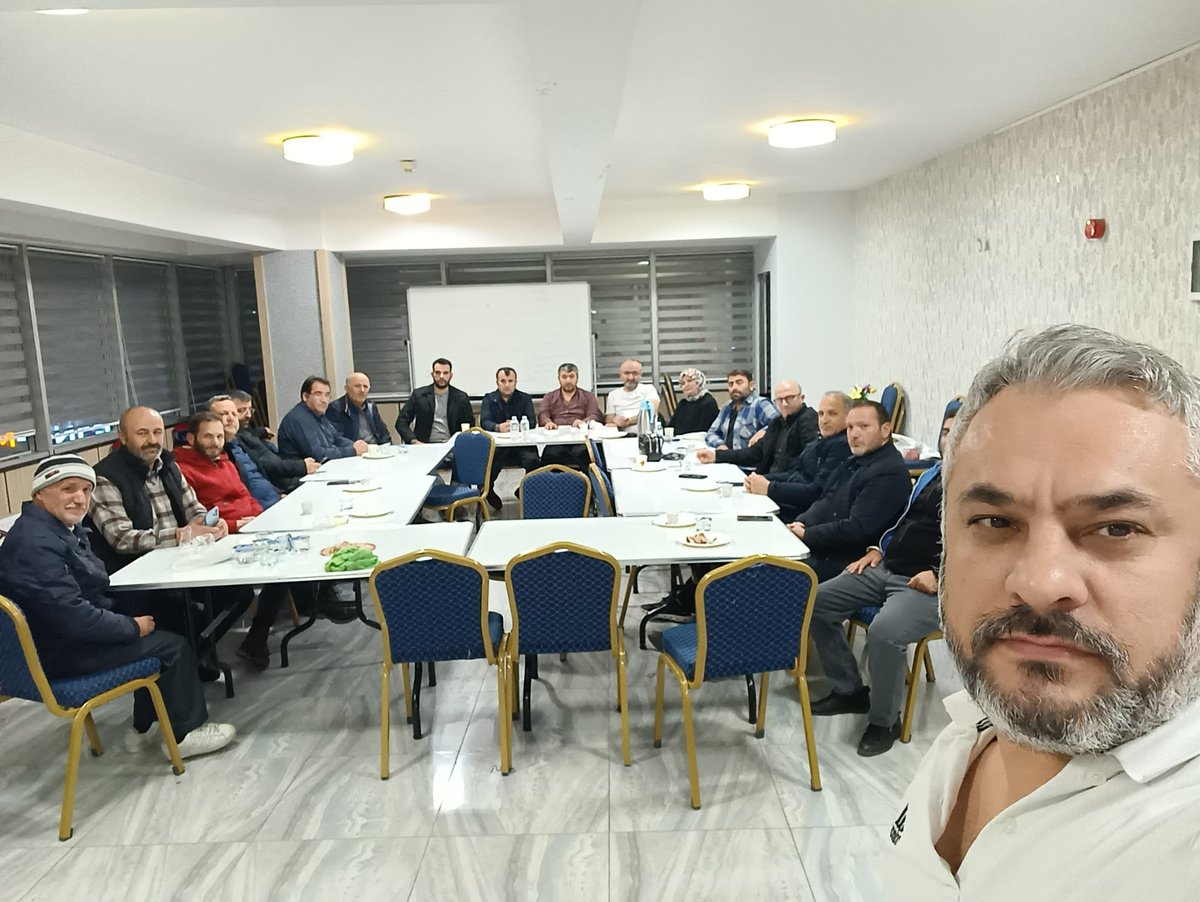 Fatih mah 1.bölge haftalık mahalle toplantisi <a href="/RTErdogan/">Recep Tayyip Erdoğan</a> <a href="/osmannnurika/">Osman Nuri Kabaktepe</a> <a href="/tevfikgoksu/"></a> <a href="/EmrullahErkus/">Emrullah ERKUŞ</a> <a href="/Semasunaozcan/">Sema Suna Özcan</a> <a href="/Ademkucukk61/">Adem Küçük</a> <a href="/TuranCakmak4/">Turan Cakmak</a> <a href="/RGulyuz/">recep gülyüz</a>