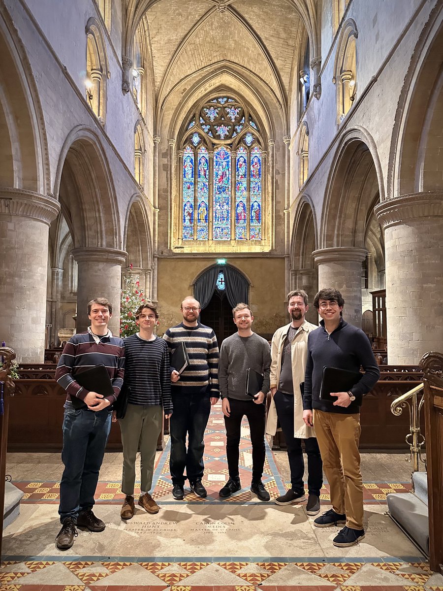 Welcome to Winchester! We’re looking forward to our concert at St Cross this evening, a beautiful medieval almshouse alongside the River Itchen.

You can catch us on BBC Radio 3 In Tune tomorrow from 5pm, or in Norwich on Saturday. 📻 

thegesualdosix.co.uk/festive-concer…