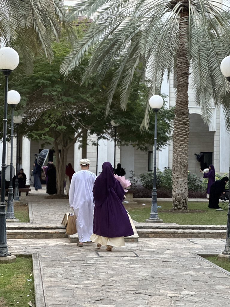 _gaimma's tweet photo. رؤية هذه المناظر تُسعد قلبي …. تجعلني بإنتظار دوري لعيش هذا الفرح البهيج 🥹🎓✨✨!! https://t.co/5fakcW0PKE