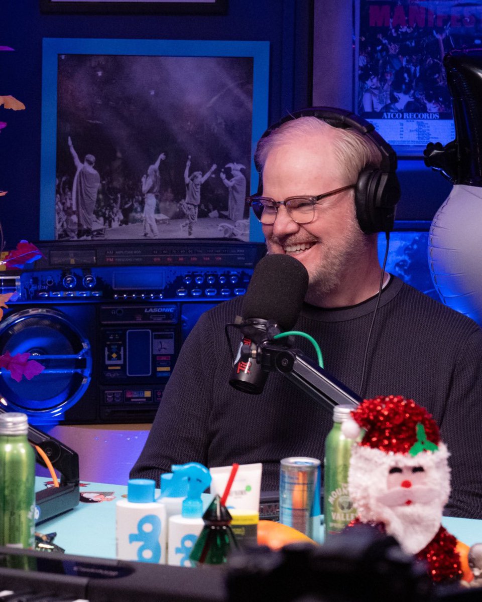 Jim Gaffigan and the Aw Shucks Eyes: Comedian Jim Gaffigan makes his 2nd appearance. ⬇️

youtu.be/XGMhbUV3_9Q?si…