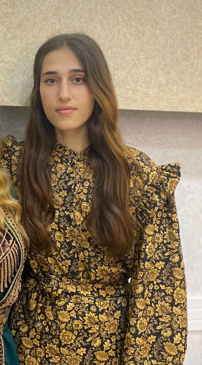 Şanlıurfa'nın Eyyübiye ilçesinde bir kayıp vakası yaşandı.

Geçtiğimiz hafta sonu evinden çıkan 16 yaşındaki İlayda Demir, o anda itibaren haber alınamadı.

Genç kızın eve dönmemesi üzerine harekete geçen aile, durumu emniyet ekiplerine bildirdi.

Yaklaşık bir haftadır haber