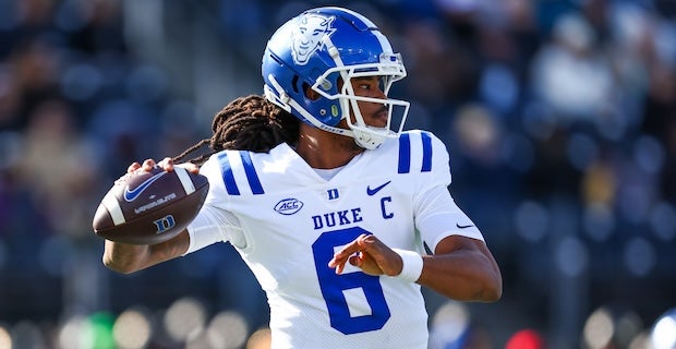 Duke transfer QB Maalik Murphy has committed to Oregon State, a source tells <a href="/247Sports/">247Sports</a>/<a href="/CBSSports/">CBS Sports</a>.

He ranks as the No. 31 overall player and No. 4 QB in the <a href="/247SportsPortal/">247Sports Transfer Portal</a> rankings. (ESPN 1st)

247sports.com/player/maalik-…
