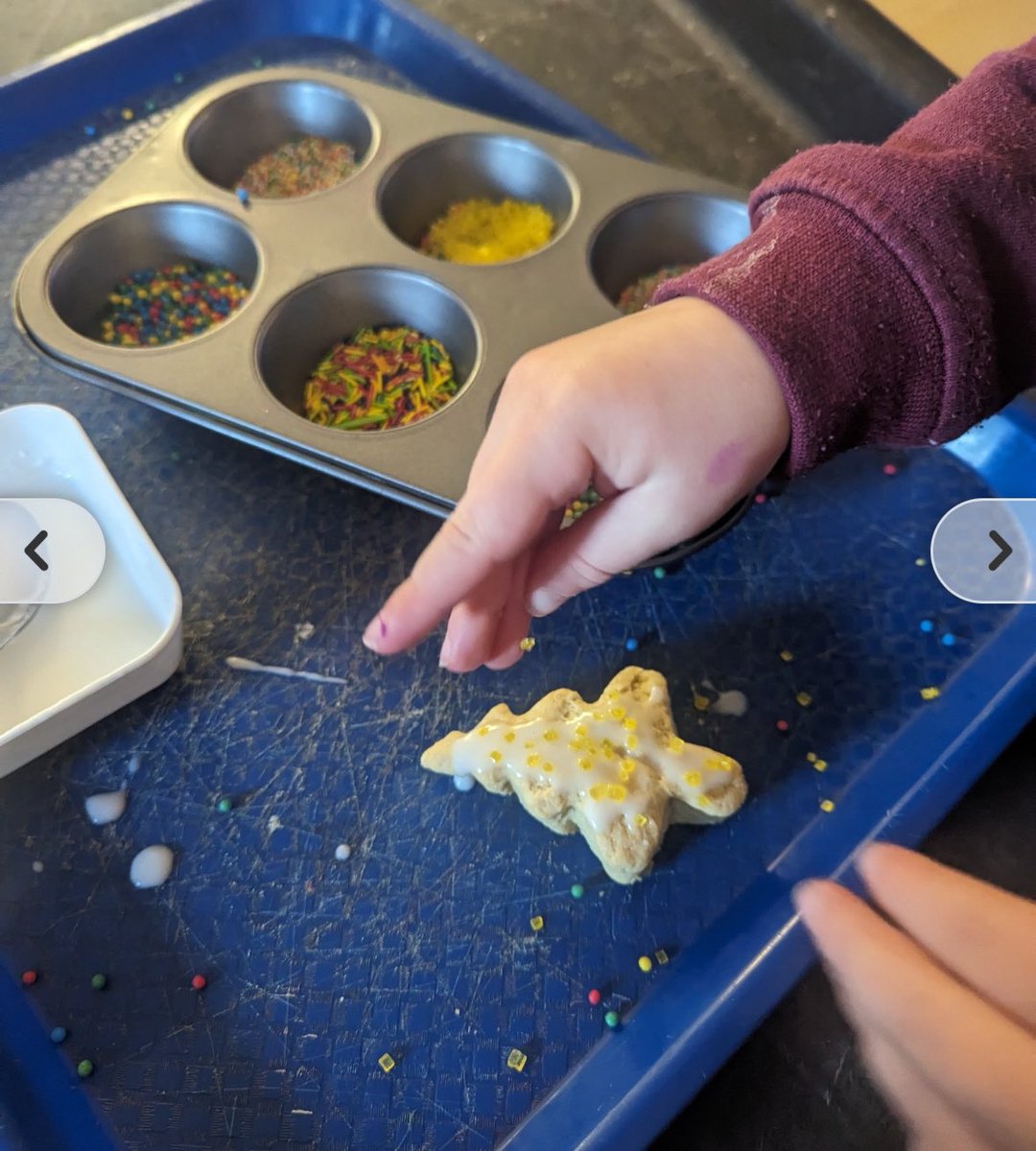 MrsJamesBHPS's tweet photo. Christmas cookies in #bhpsnursery today! Nadolig Llawen 🌲 @BeaufortHillPri https://t.co/ybmOAPToqx