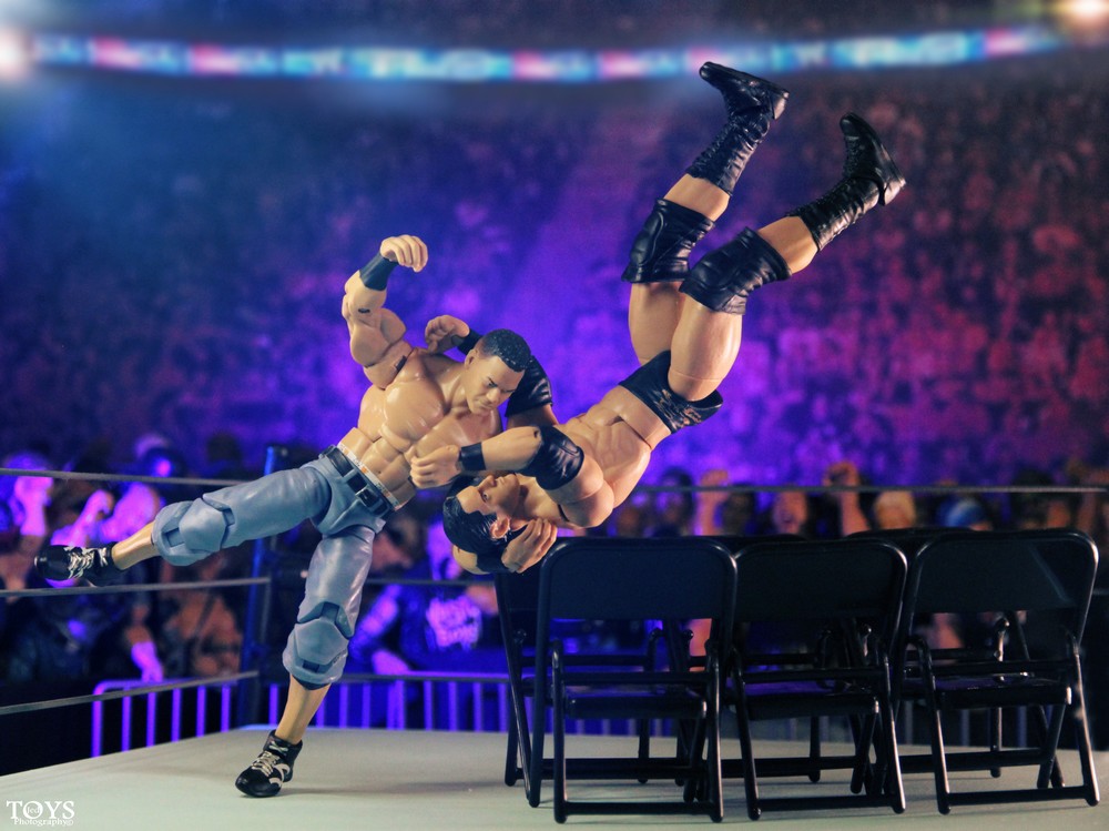 Jed_Underground's tweet photo. Dec 19, 2010
@WWE TLC
@StuBennett a affronté @JohnCena dans un Chairs Match (match de chaises)!

14 ans jour pour jour!

Figs: @Mattel @MattelCreations 
#ChairsMatch #WWE #JohnCena #WadeBarrett #WWETLC #WrestlingfigurePhotography #ToyPhotography #WWEToys #MattelElite
@wwefrance https://t.co/rHPvI3agV9