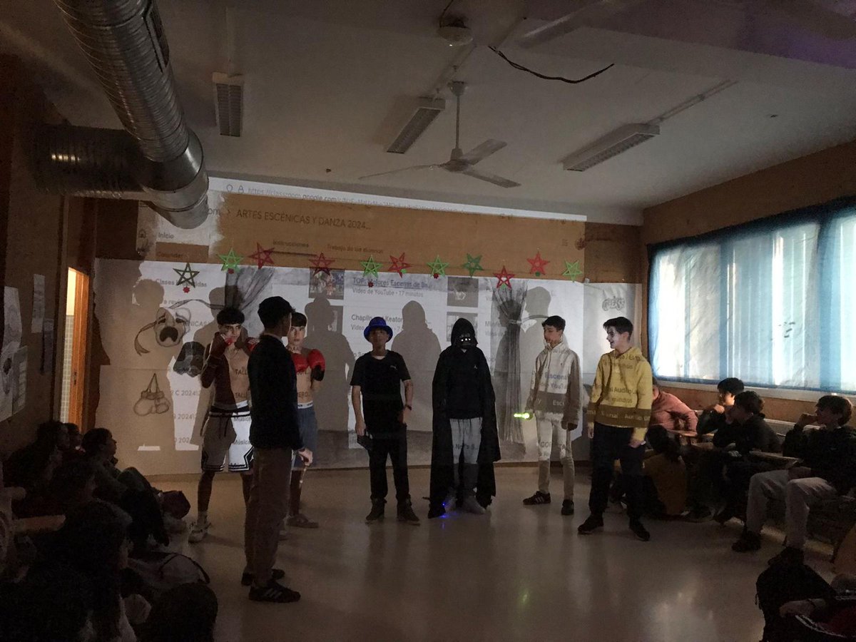 IES Ítaca tweet media