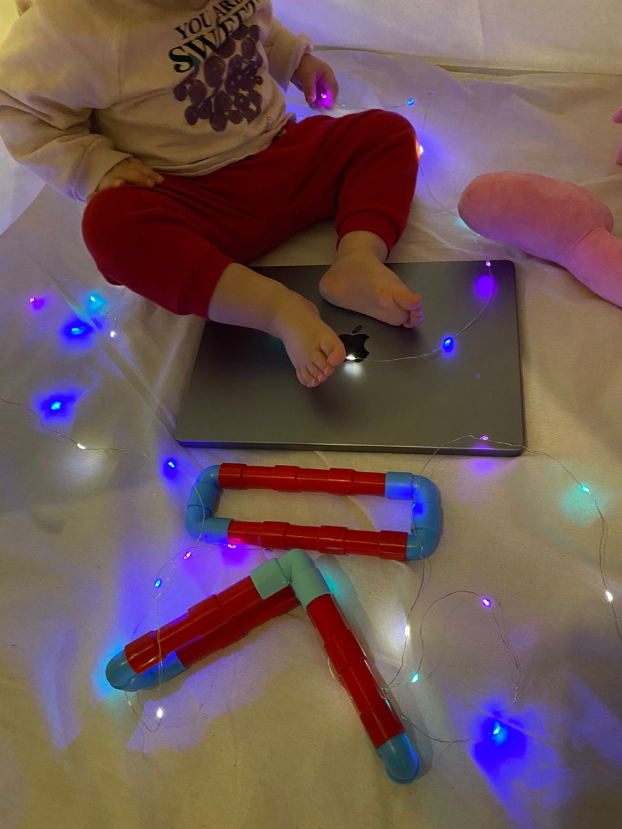 Paintly8's tweet photo. @blackbit We made logo of @OBOT_OFFICIAL using toy pipelines with my daughter. This Macbook was also running for @ionet for a long time but due to internet problems i had to close the worker. WL would be a great Christmas and upcoming birthday present for my daughter (fingers crossed) https://t.co/BCw95X1eCS