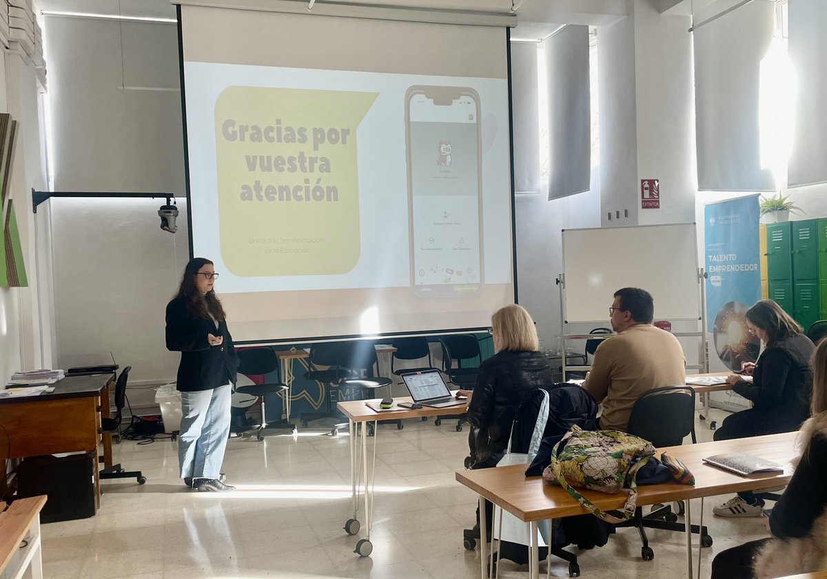 UGR emprendedora tweet media