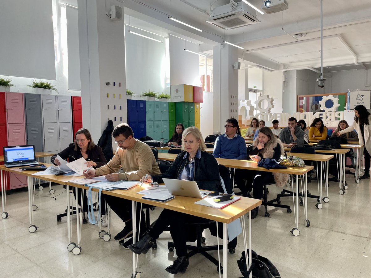 UGR emprendedora tweet media