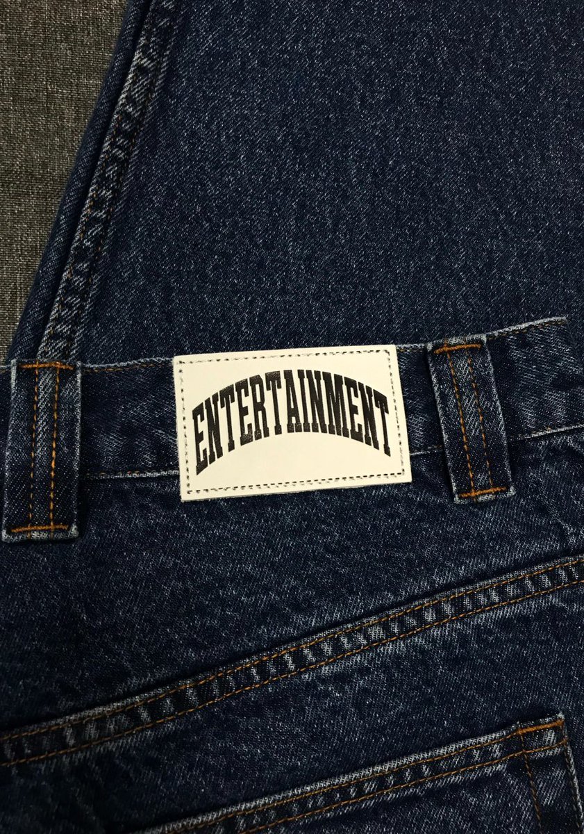 Who wants some jeans ? 👀