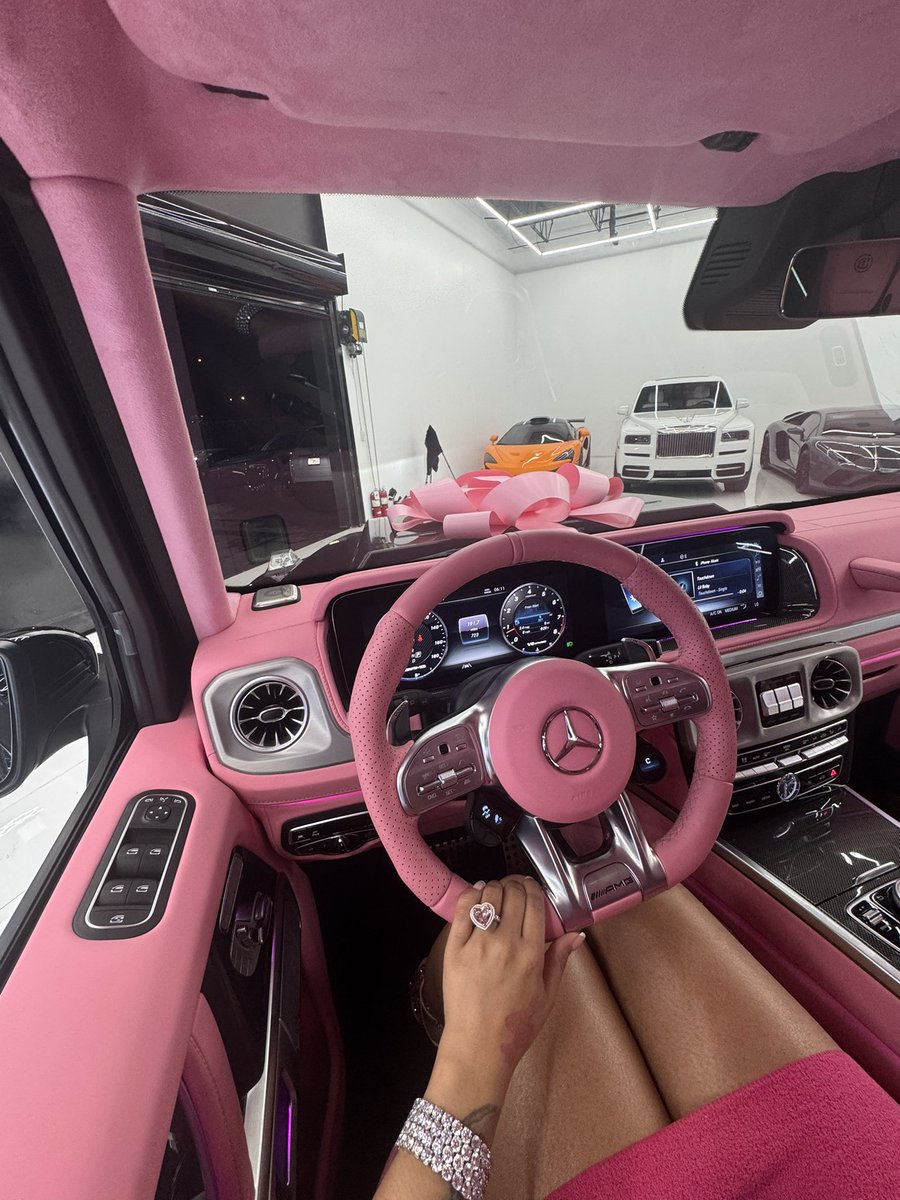 KYLESISTER tweet media