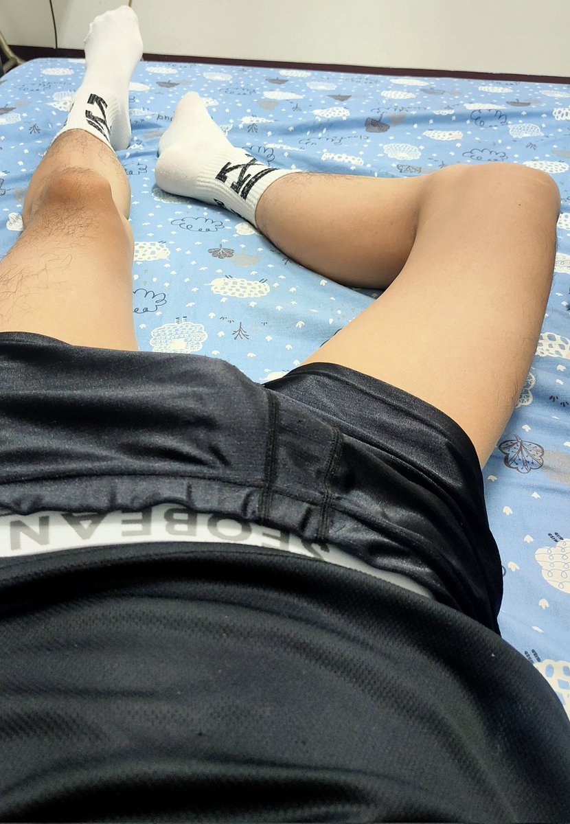 白襪 腿
