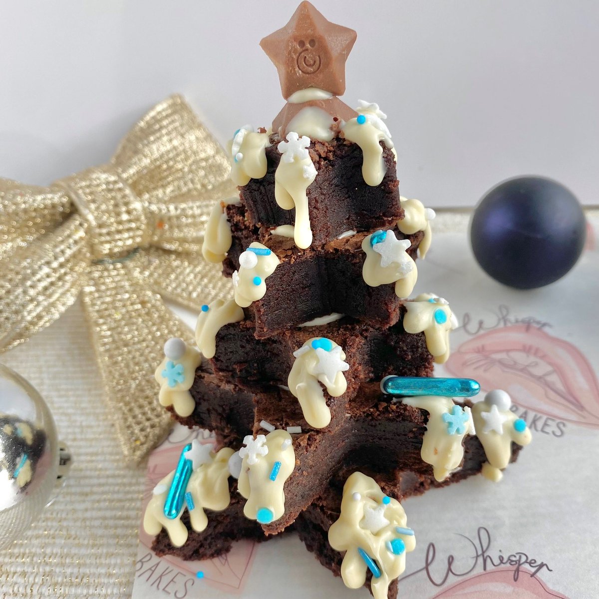 Are you ready for Christmas? We're loving this brownie Christmas tree from the awesome Whisper Bakes! #cakes #christmasfood