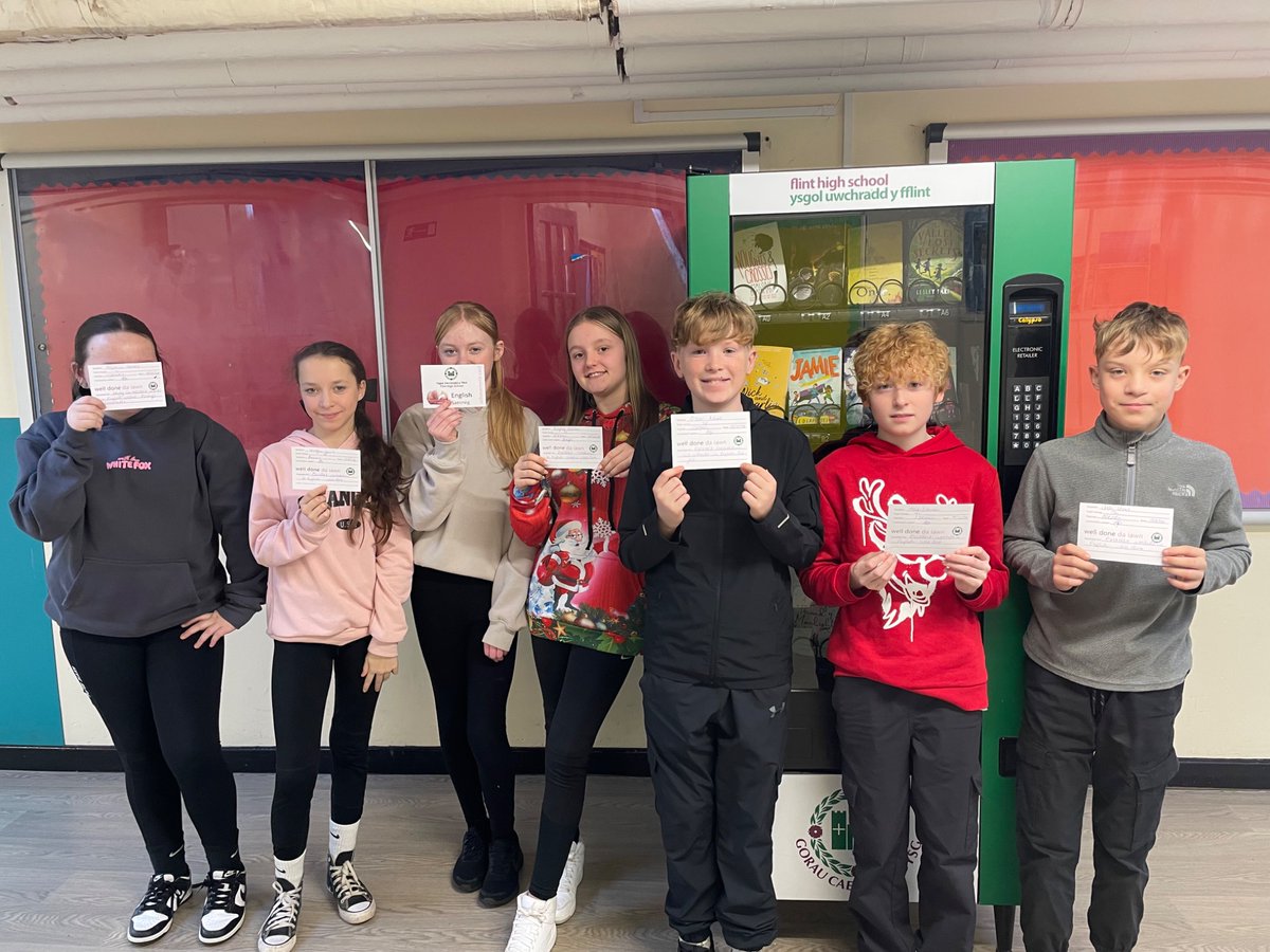 Flint High English (@flint_english) on Twitter photo A fabulous end to the term with some lovely pupils being recognised for their hard work and excellent attitude to learning in English. 📚❤️ <a href="/flinthigh/">Flint High School</a> A fabulous end to the term with some lovely pupils being recognised for their hard work and excellent attitude to learning in English. 📚❤️ <a href="/flinthigh/">Flint High School</a>